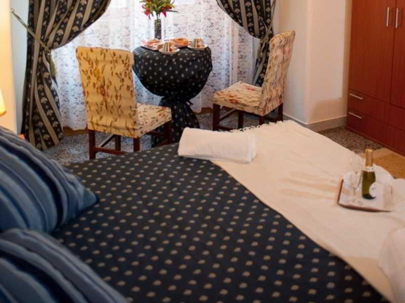 Bed & Breakfast Paradise