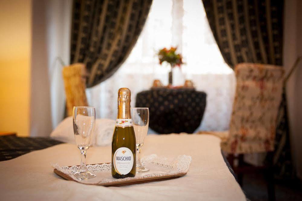 Bed & Breakfast Paradise 3*